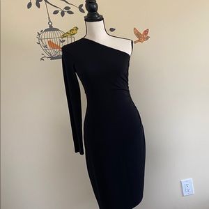 Gorgeous classic  black dress